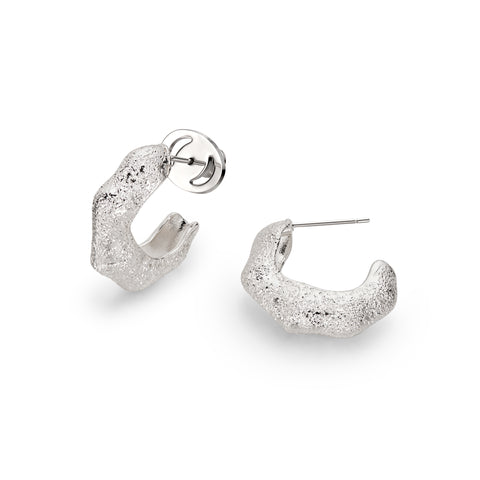 SAND BLAST C-SHAPED EARRINGS
